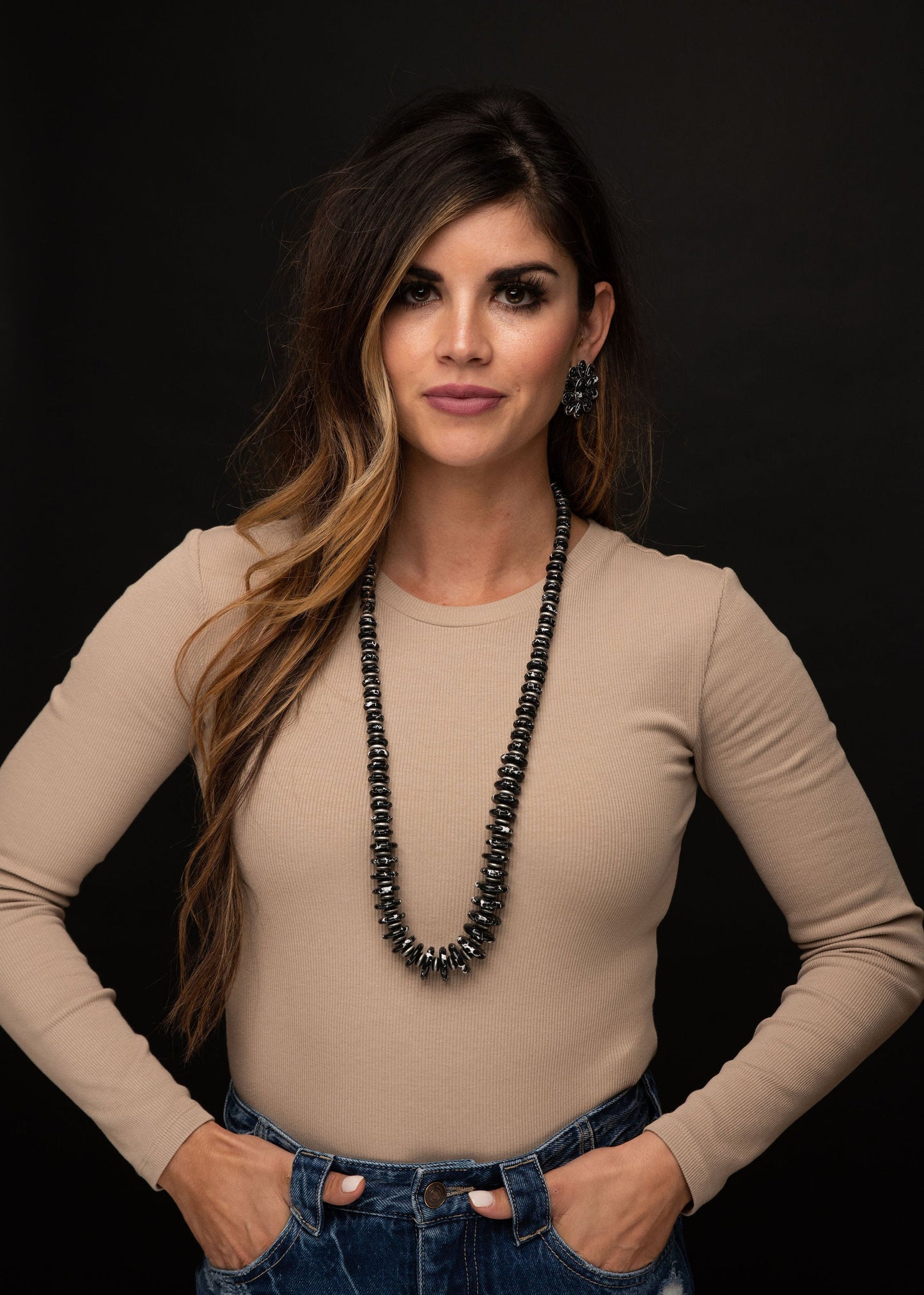 Navajo Pearl and Black Disc Necklace