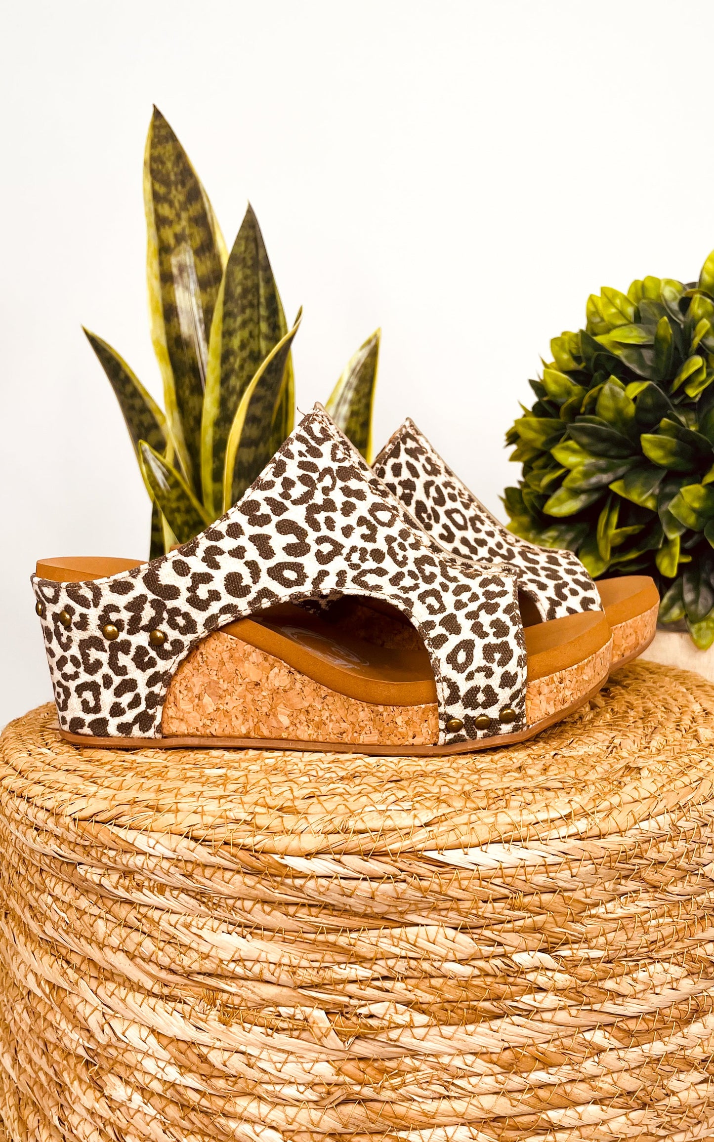 Very G Besito Wedge in Leopard