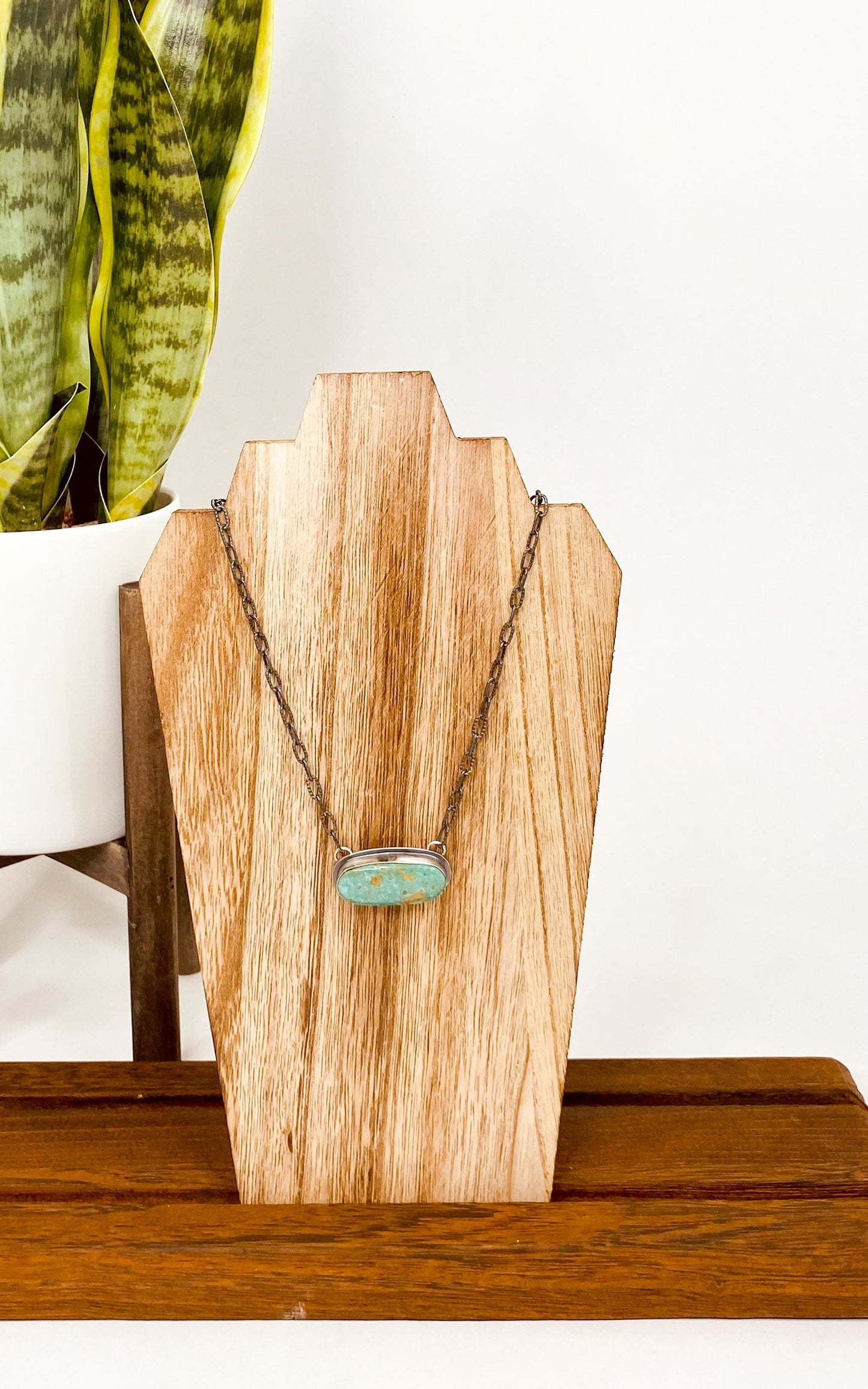 Oblong Turquoise Necklace with Marbling