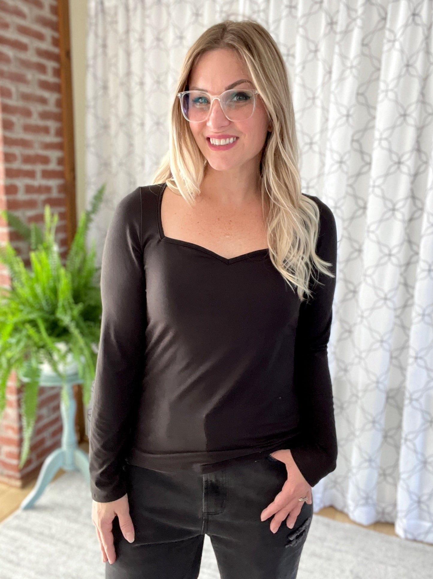 My Sweetheart Top in Black