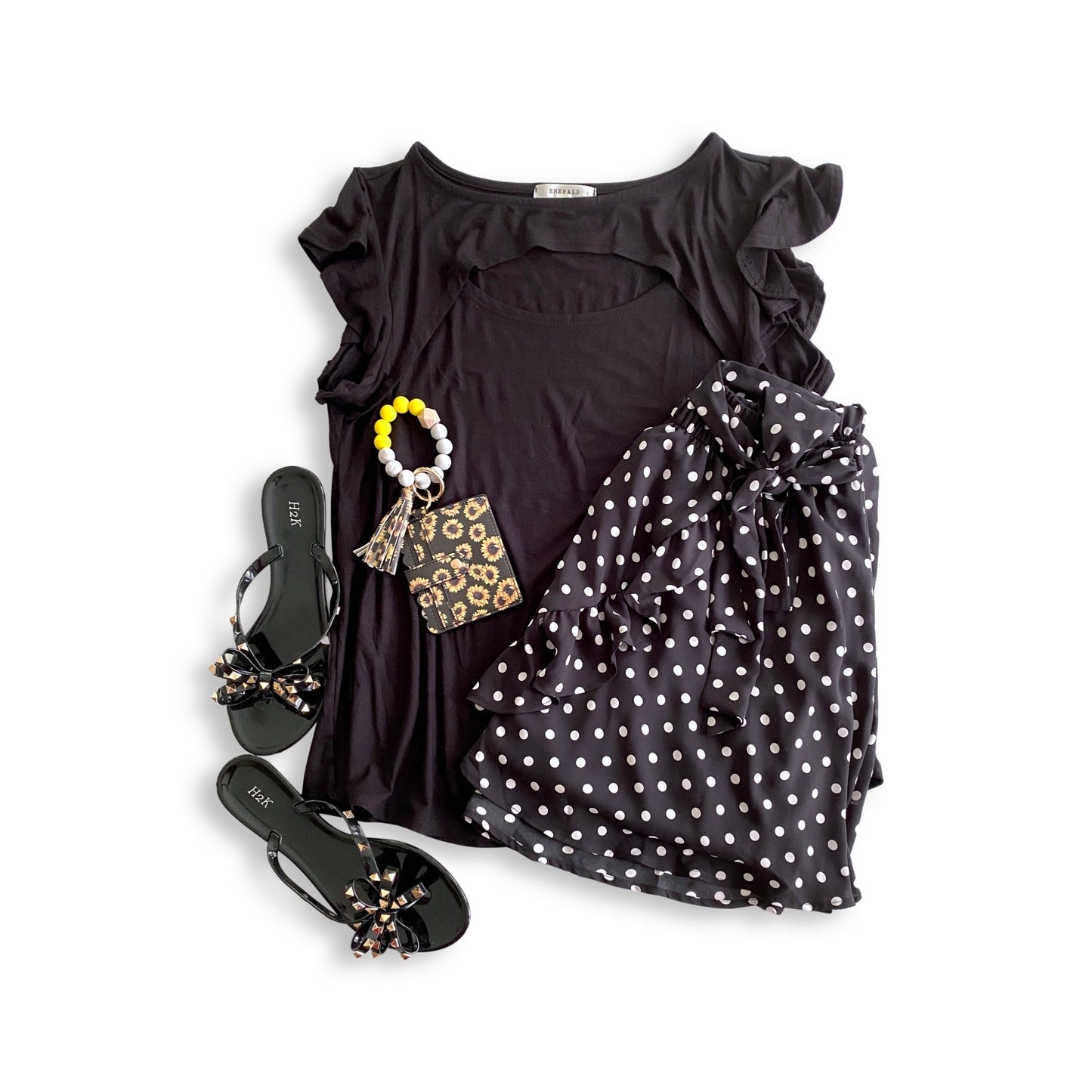 Bow-Youtiful Sandals in Black