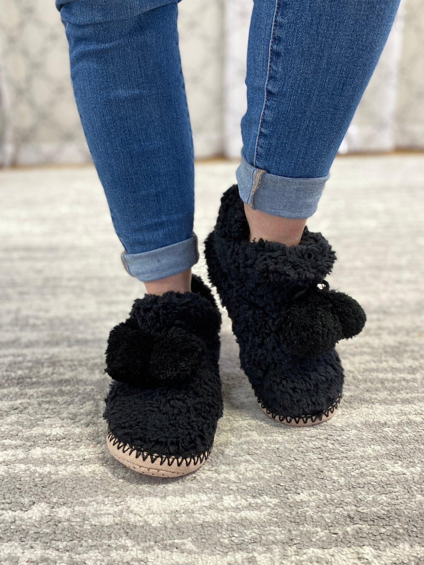 Snuggle Slippers in Black