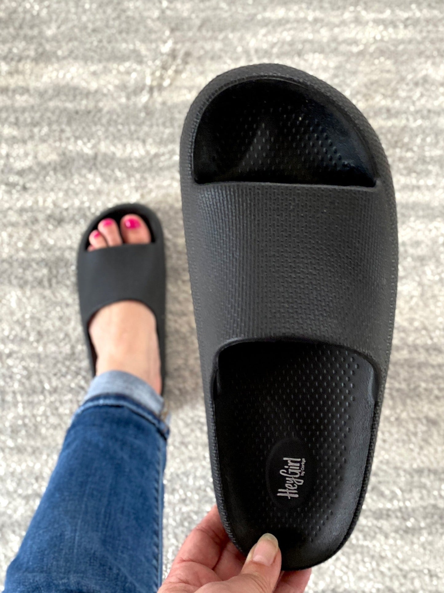 Parasail Slides in Black