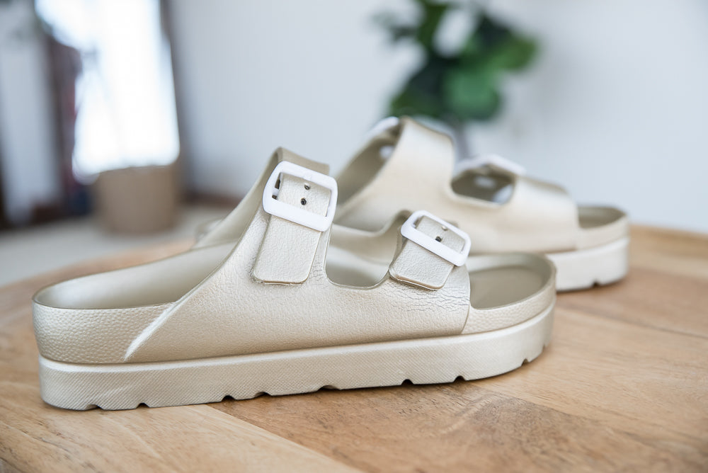 Floatie Sandals in Champagne