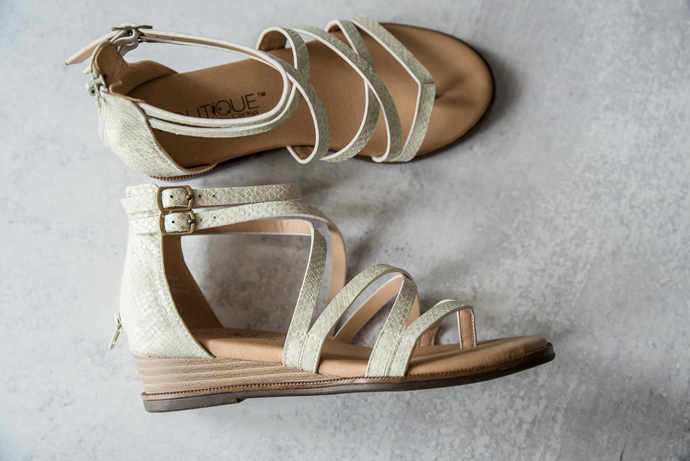 Sweet Tea Sandals in White