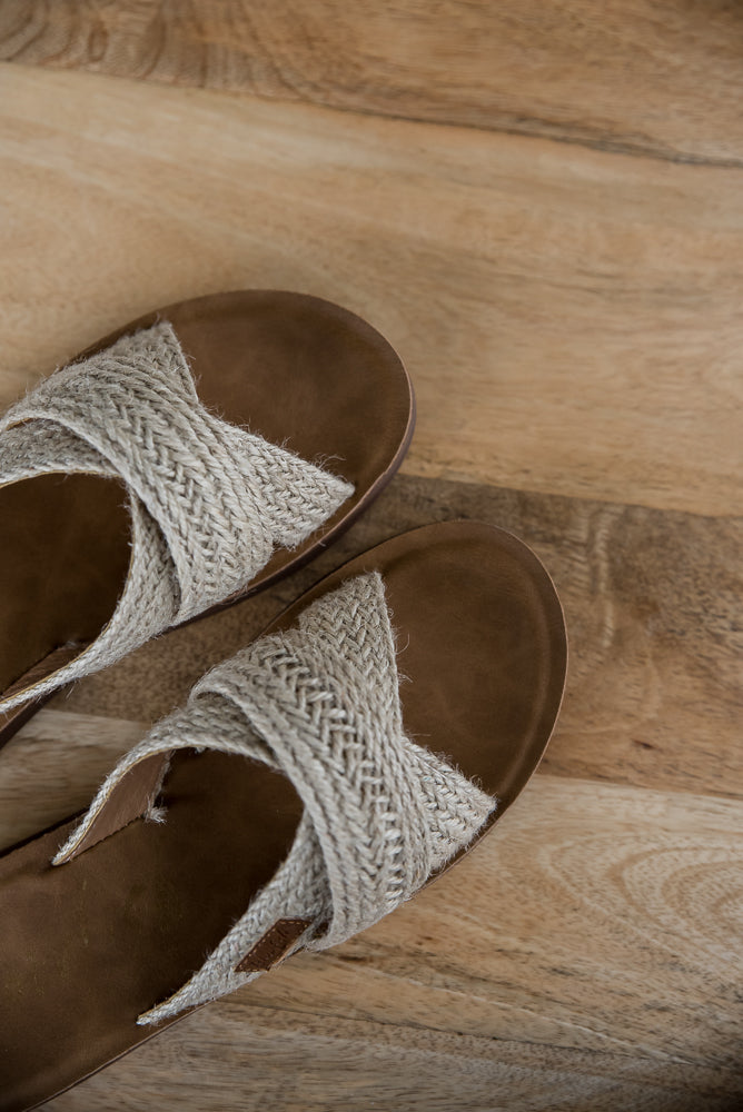 Show Sandal in Natural Jute
