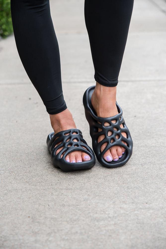 Fiona Sandals in Black