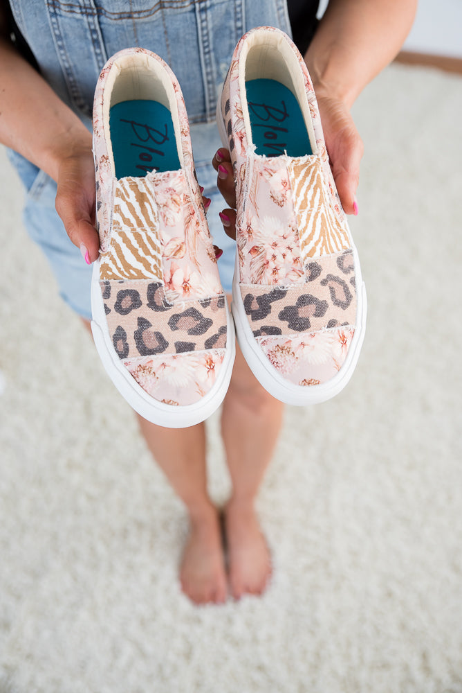 Maddox Sneaker in Taupe Tropic