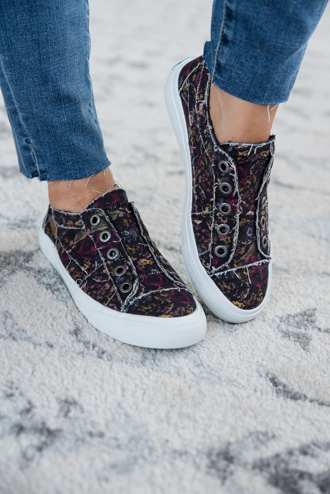 Play Sneakers in Black Smashing Floral