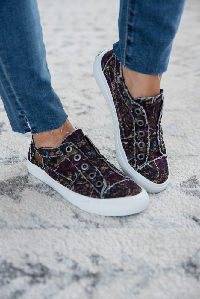 Play Sneakers in Black Smashing Floral