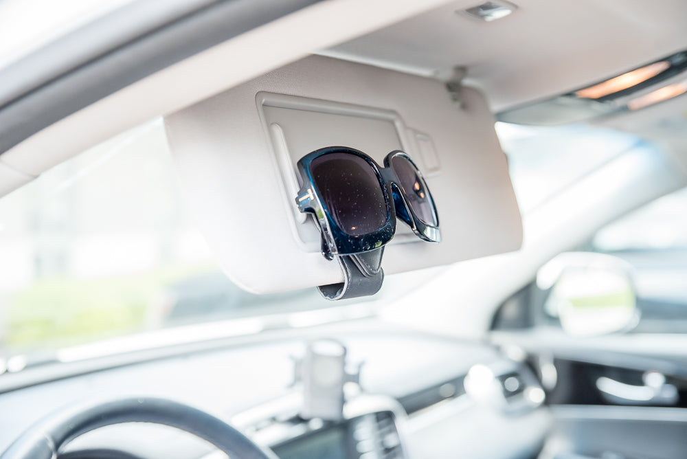 Hold On Visor Clip in Black