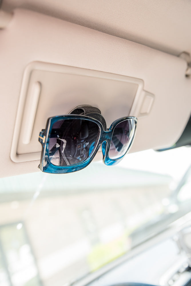 Hold On Visor Clip in Black