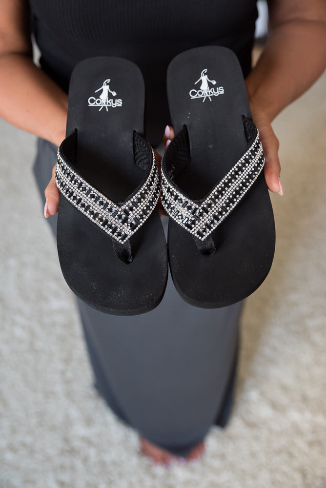 Hibiscus Sandals in Black