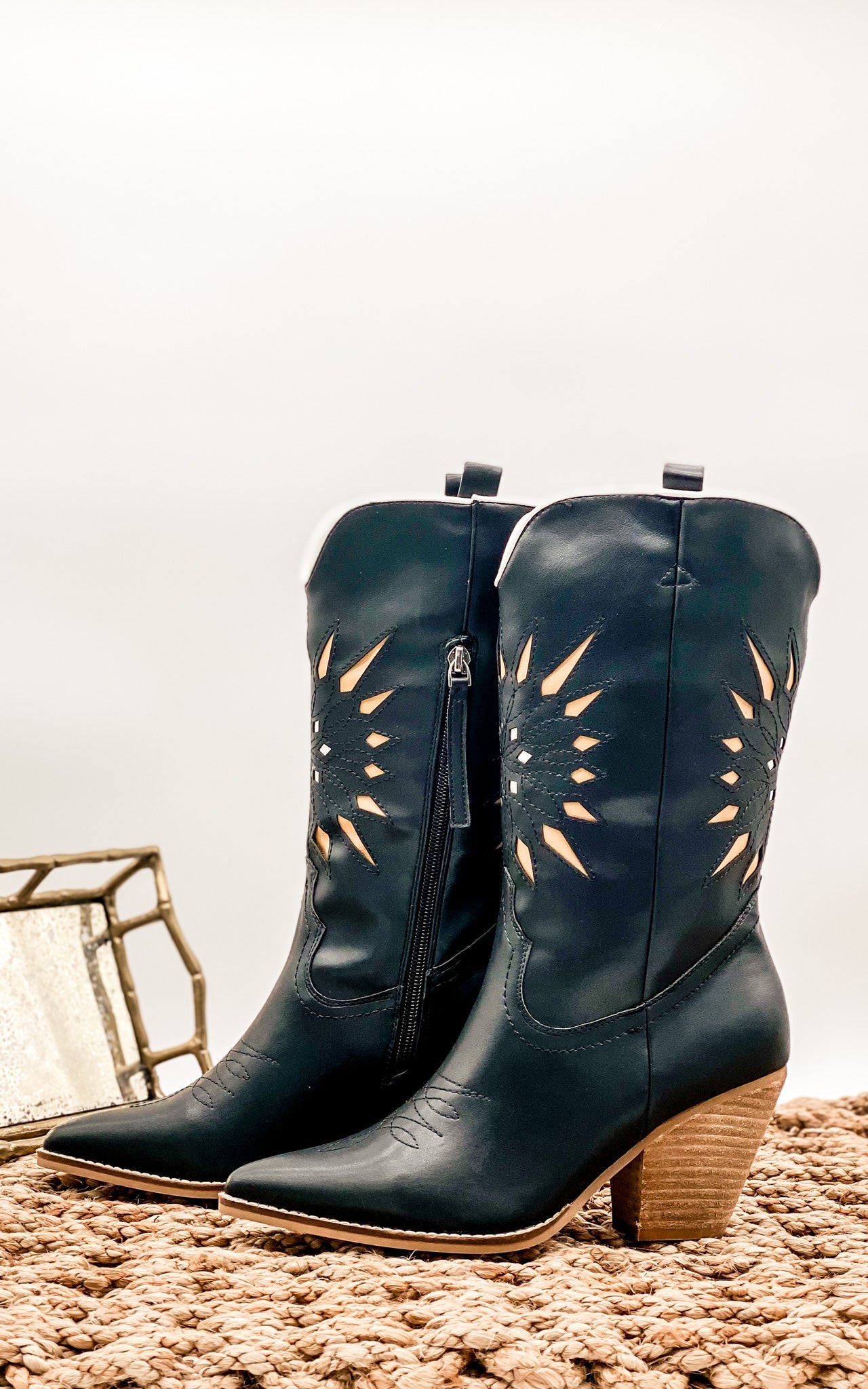 Beast Mckenna Boot in Black