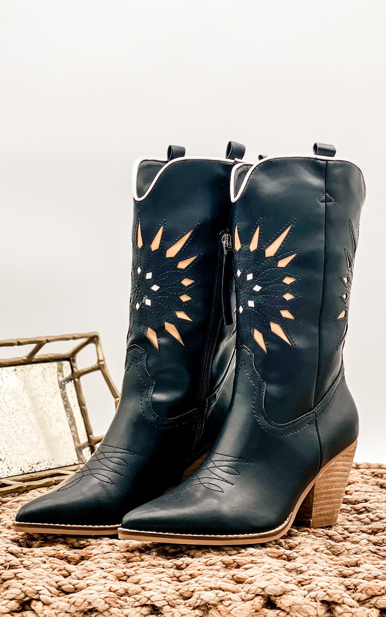 Beast Mckenna Boot in Black