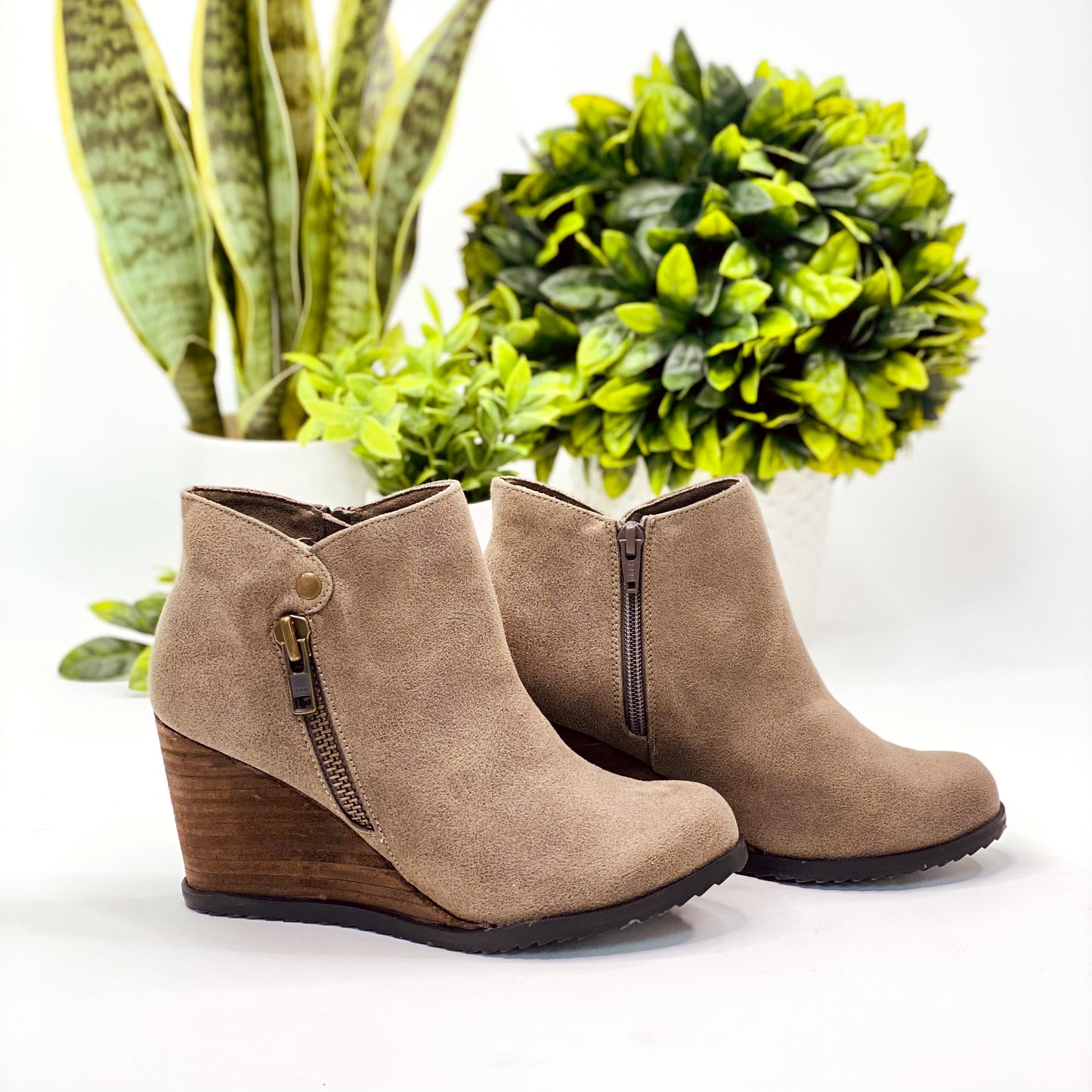 Not Rated Amiel Booties in Taupe