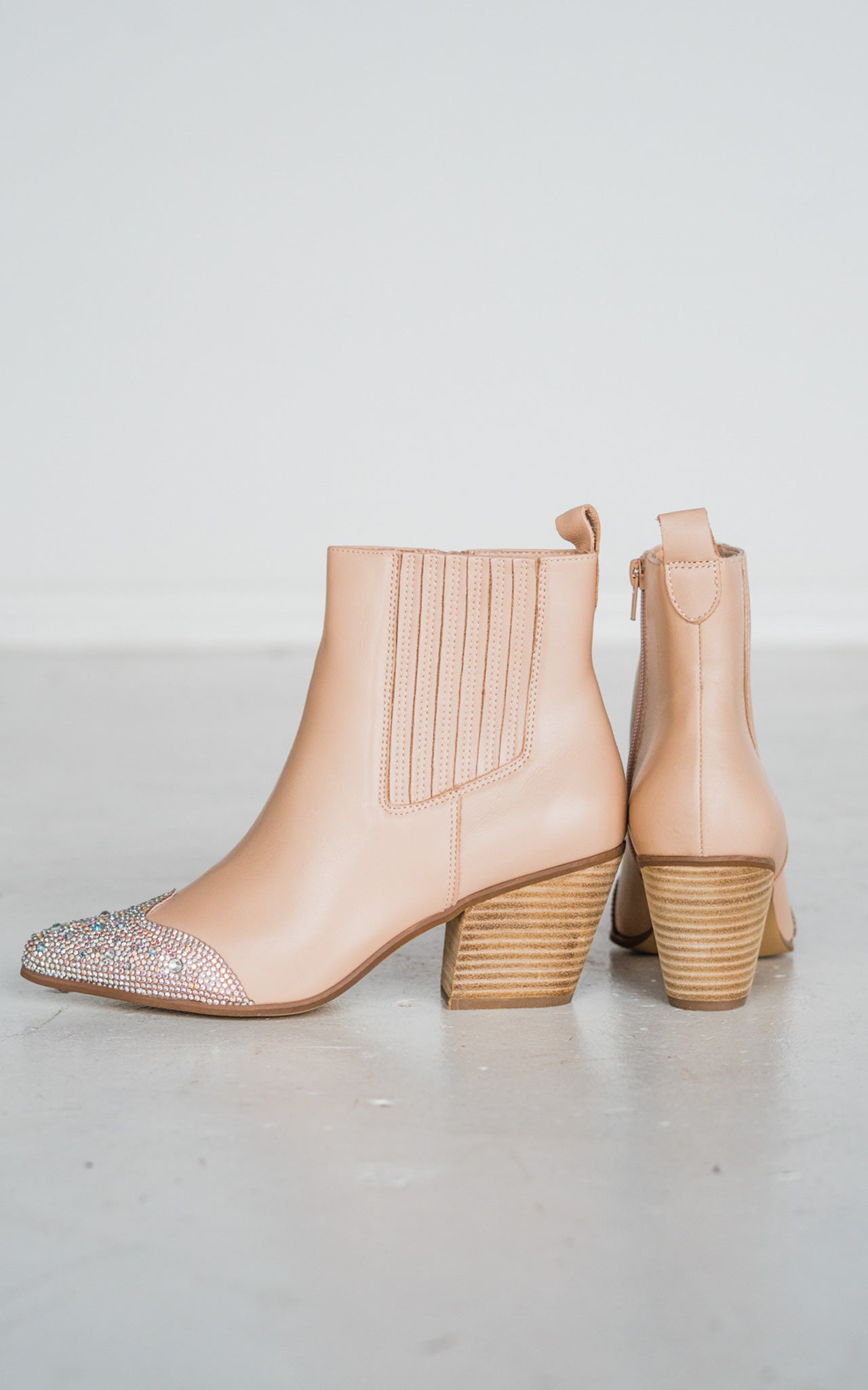 Matisse Blake Bootie in Natural