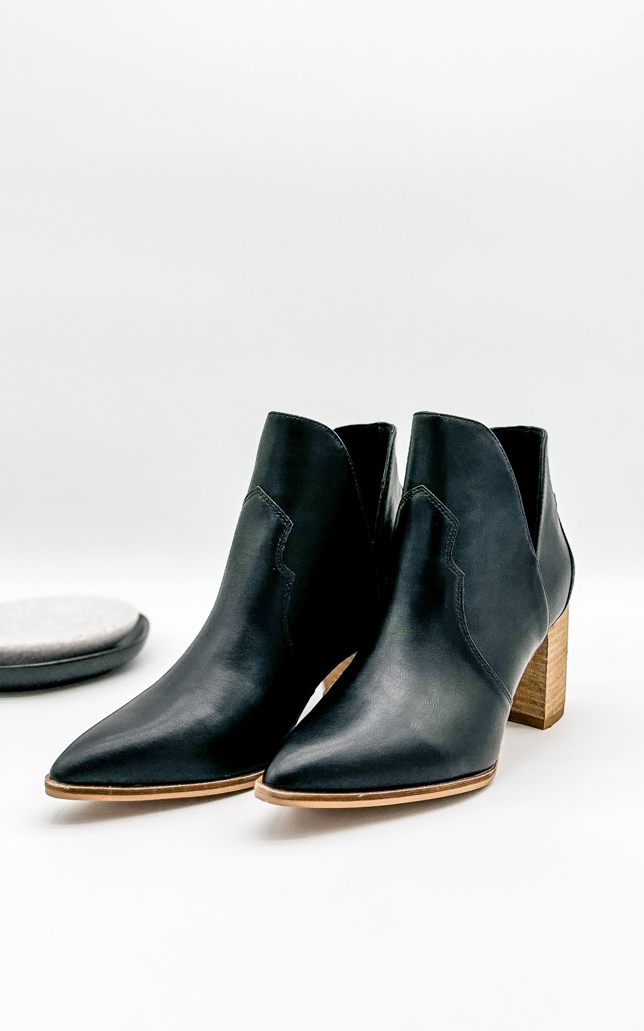 Beast Brooklyn Ankle Boot in Black