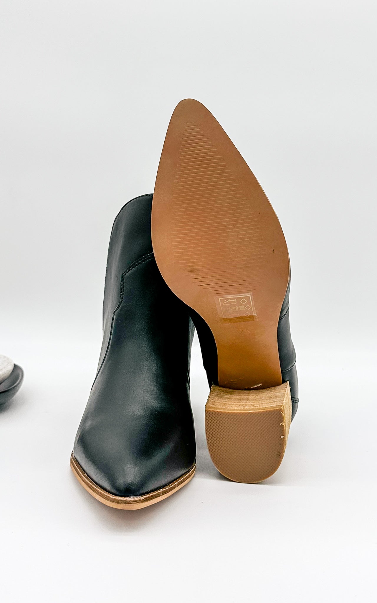 Beast Brooklyn Ankle Boot in Black