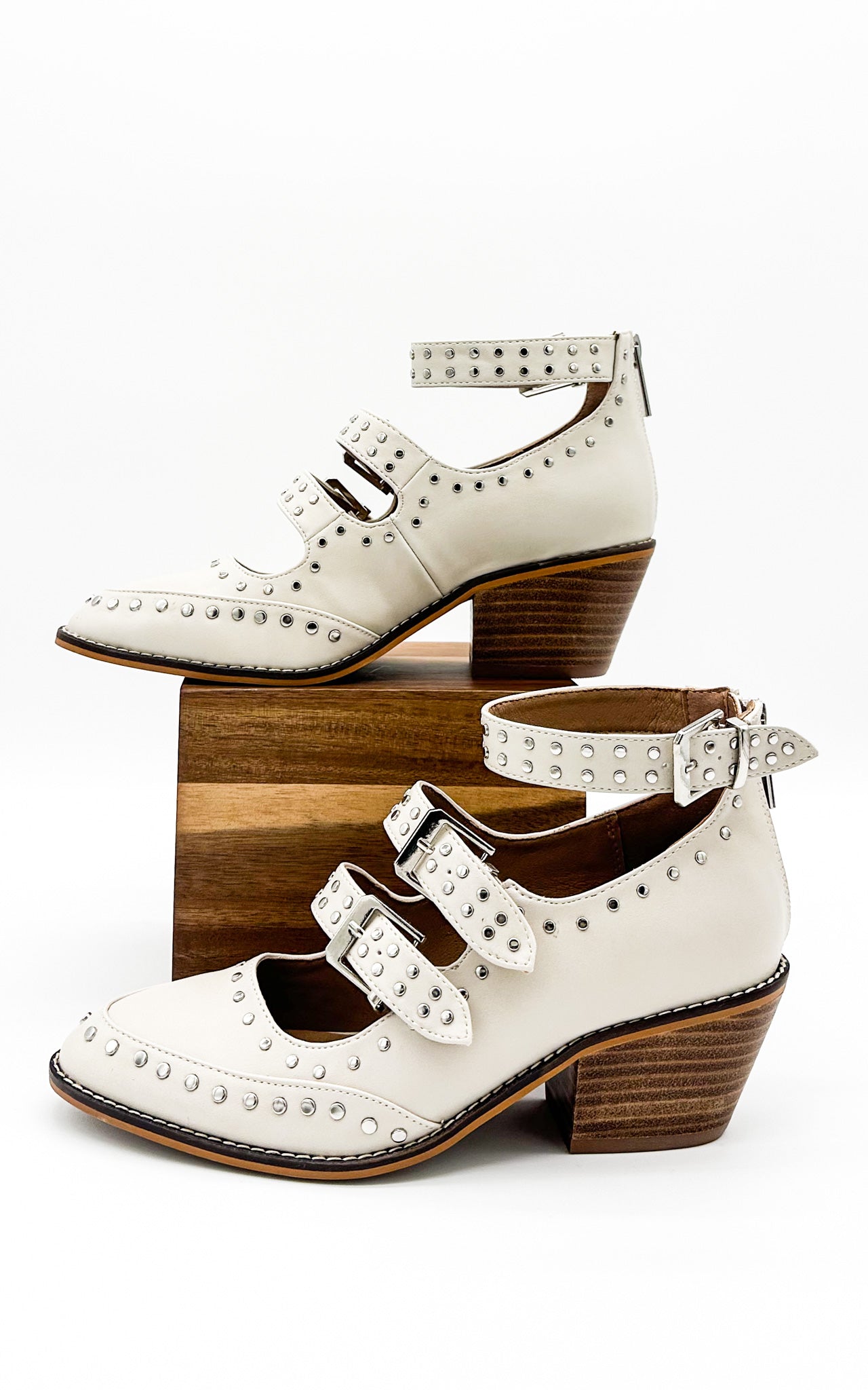 Corkys Cackle Booties in Ivory