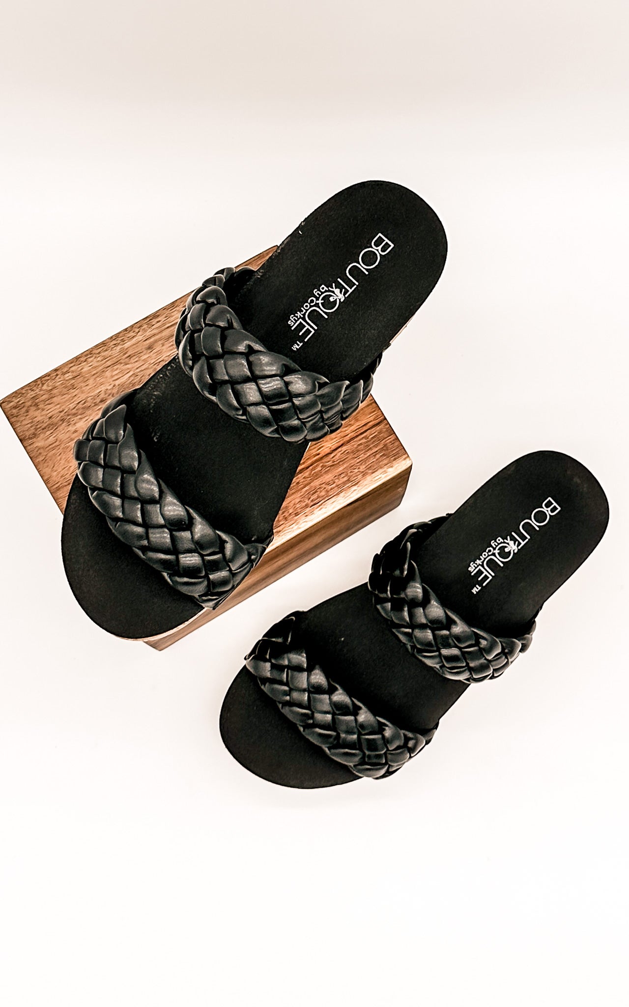 Corkys Delightful Wedge in Black