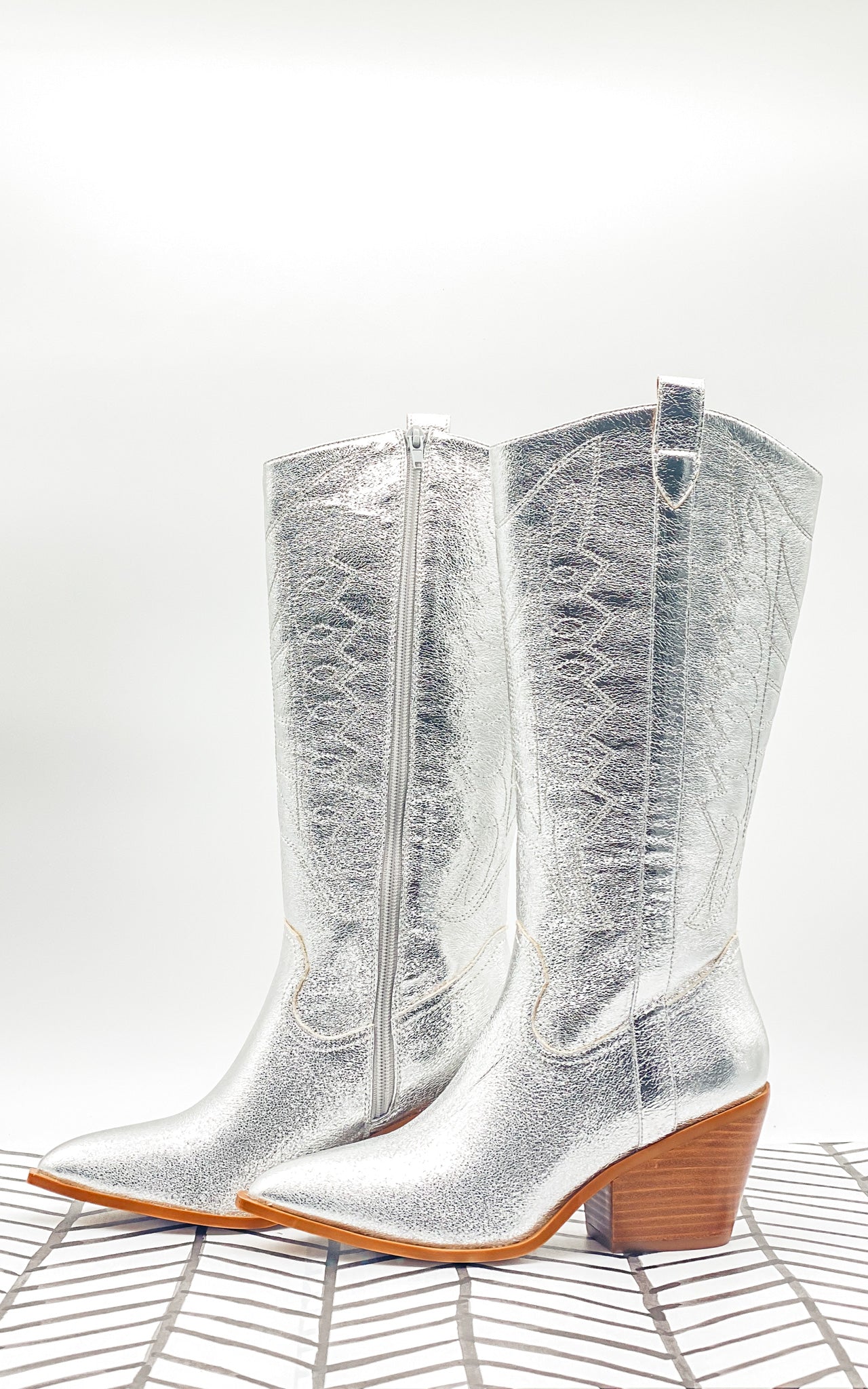 Corkys Howdy Boot in Silver Metallic