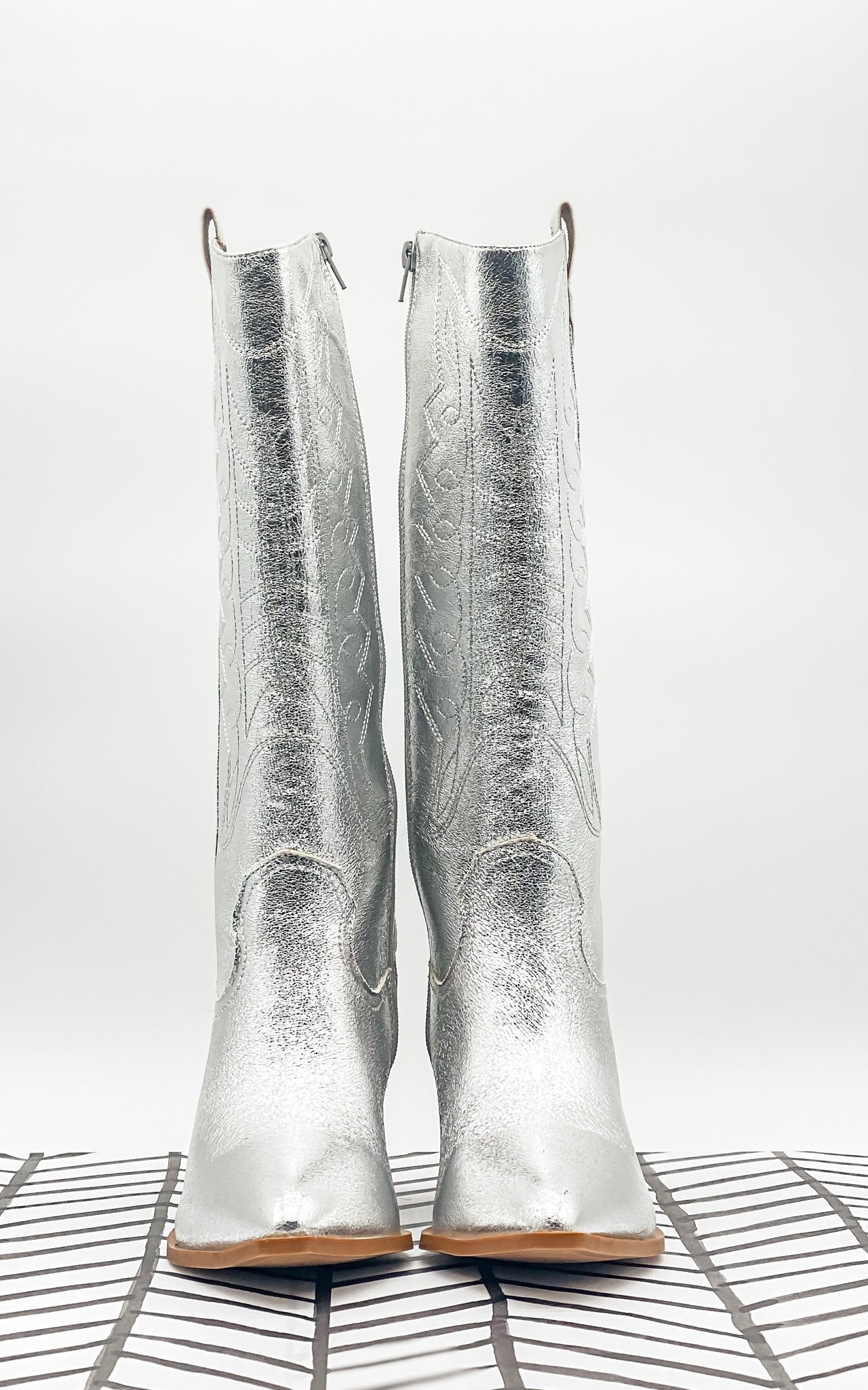 Corkys Howdy Boot in Silver Metallic
