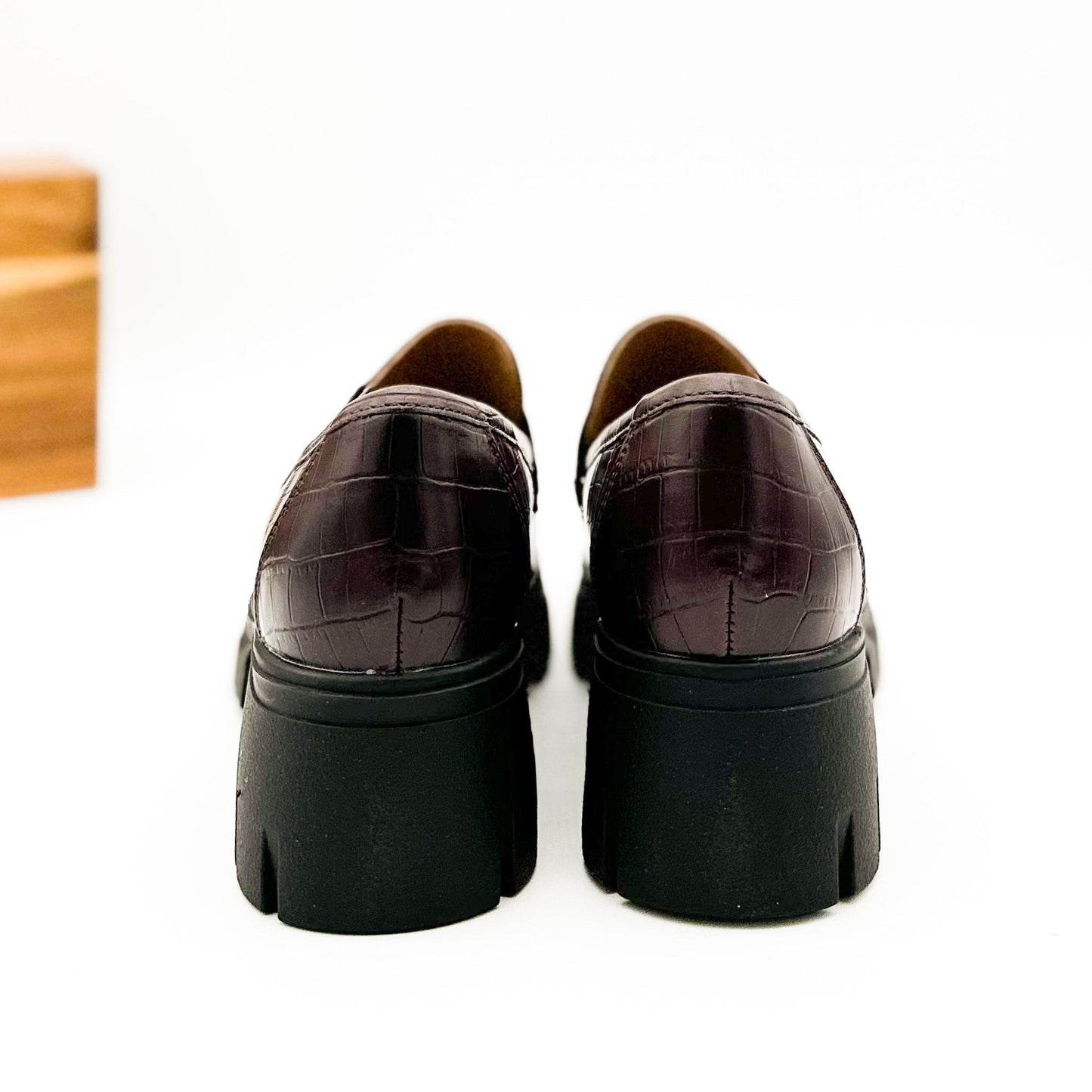 Corkys Keeper Loafer in Brown Croco