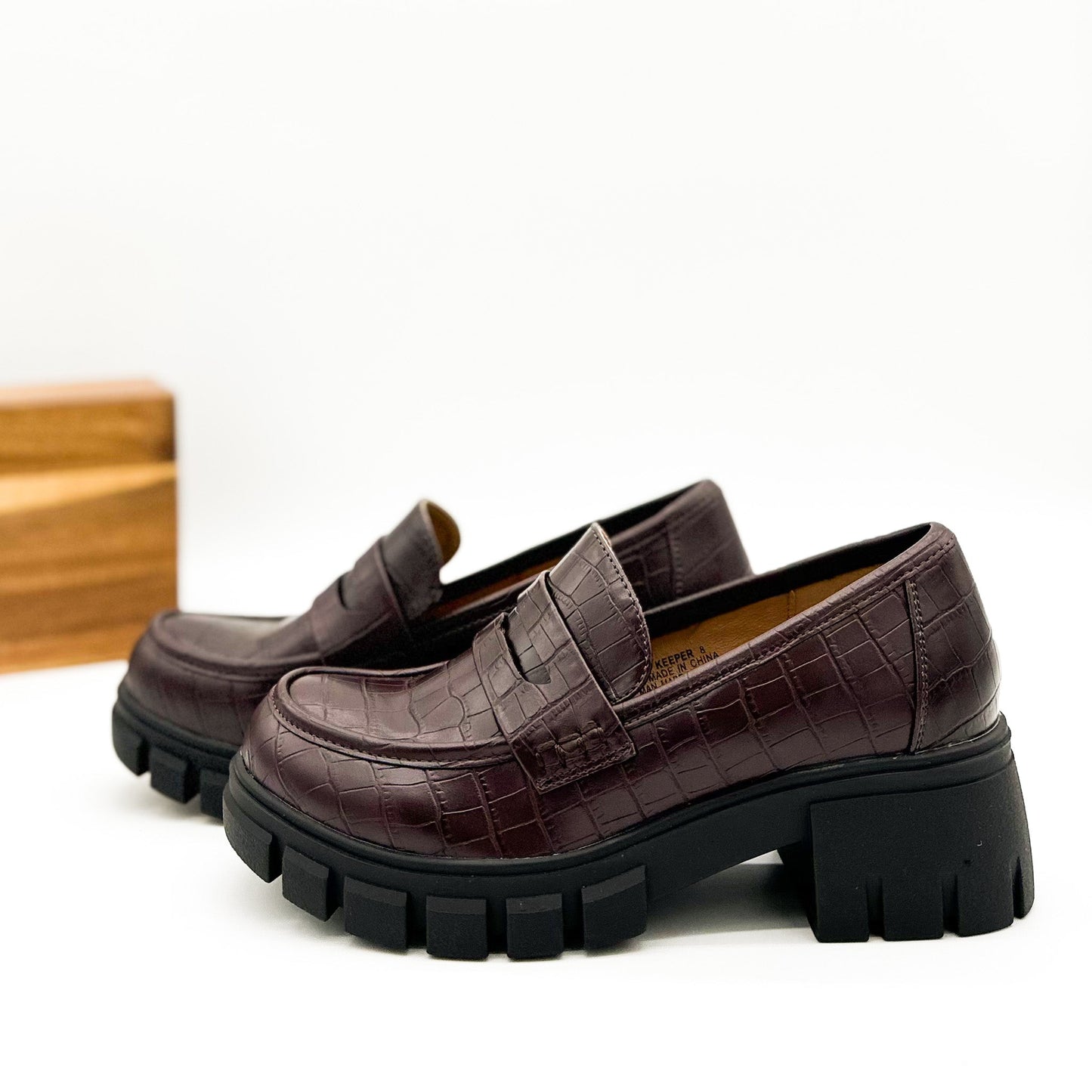 Corkys Keeper Loafer in Brown Croco