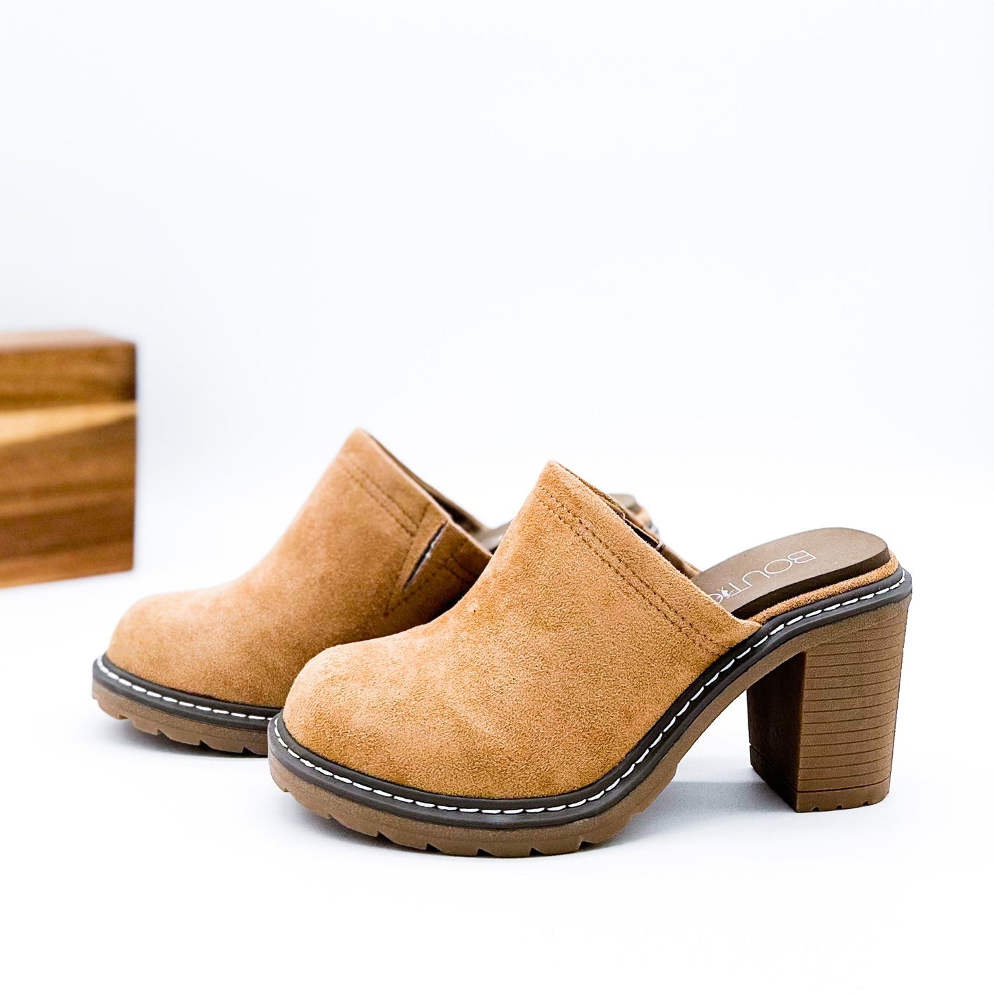 Corkys Lantern Clog Shoe in Camel