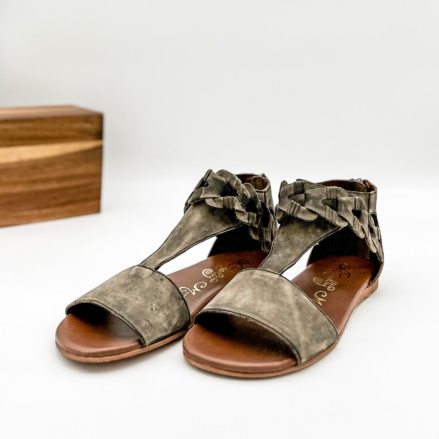 Naughty Monkey Loop D Loop Sandals in Black