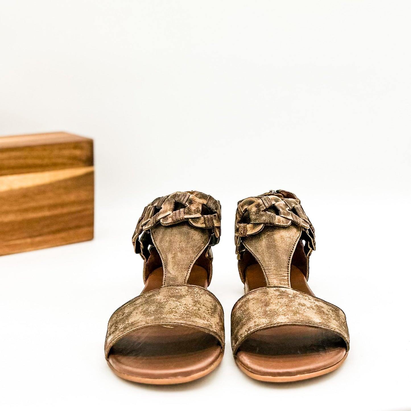 Naughty Monkey Loop D Loop Sandals in Tan