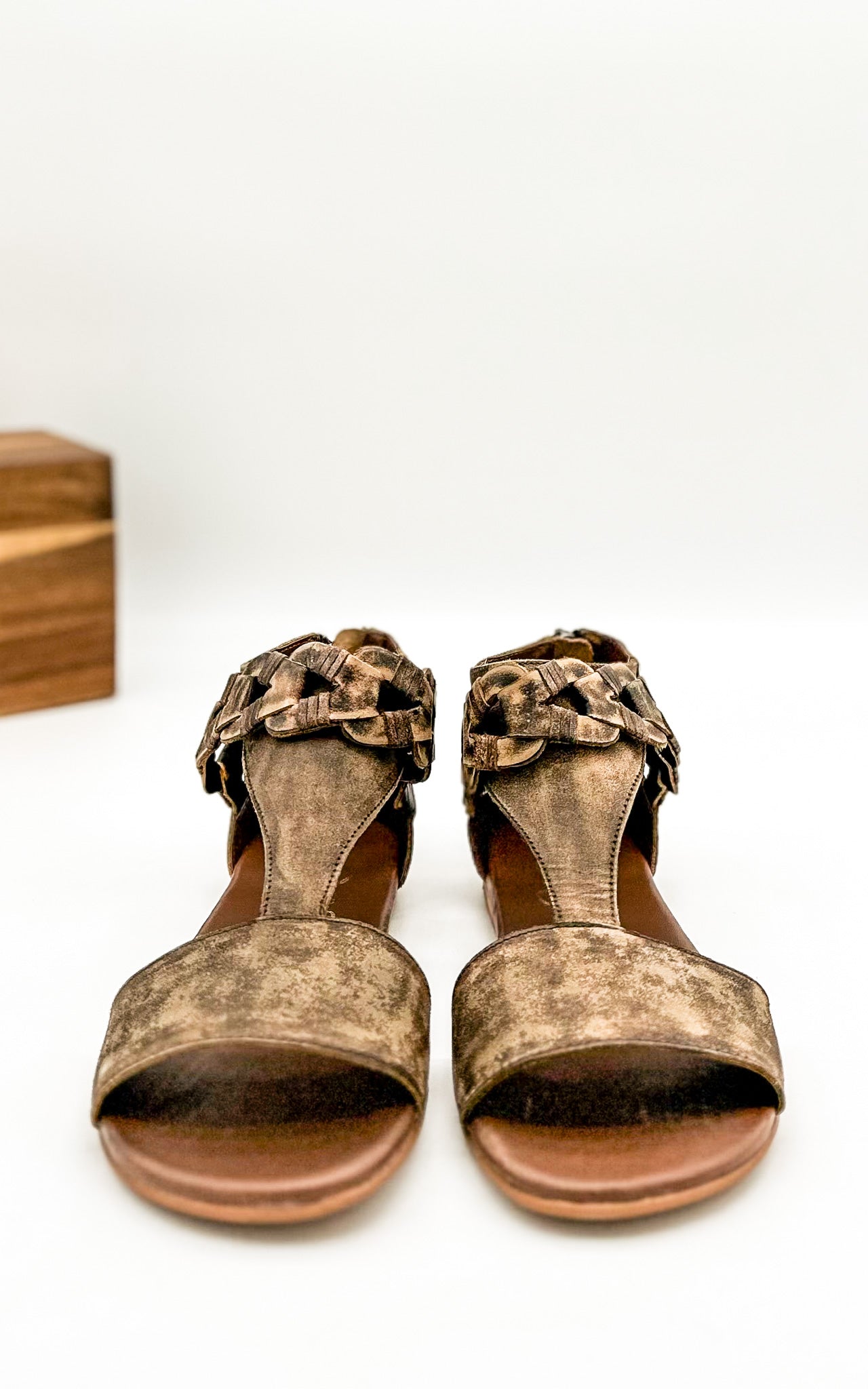 Naughty Monkey Loop D Loop Sandals in Tan