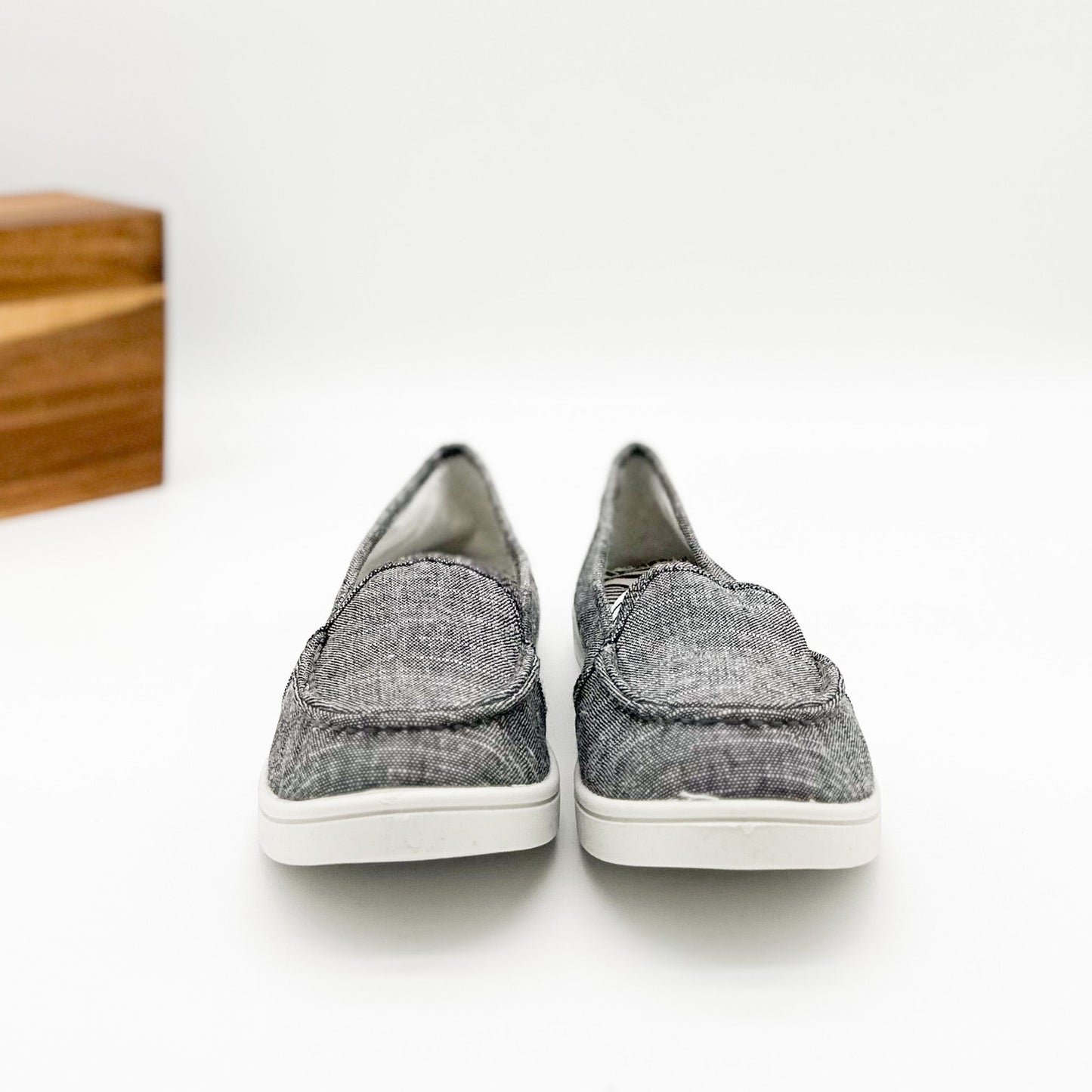 Not Rated Mackerel Sneaker in Charcoal