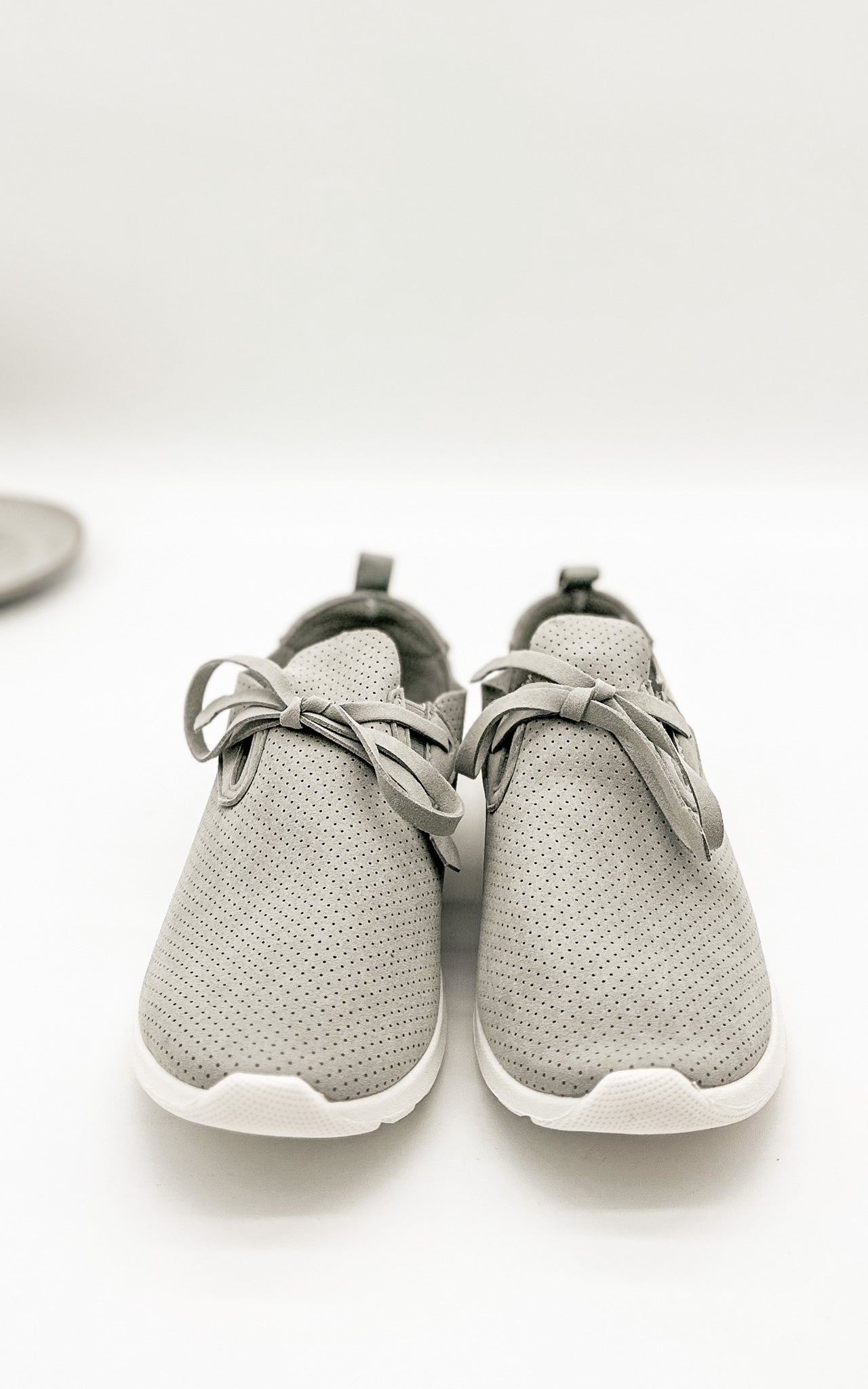 Not Rated Marlow Sneaker in Light Grey