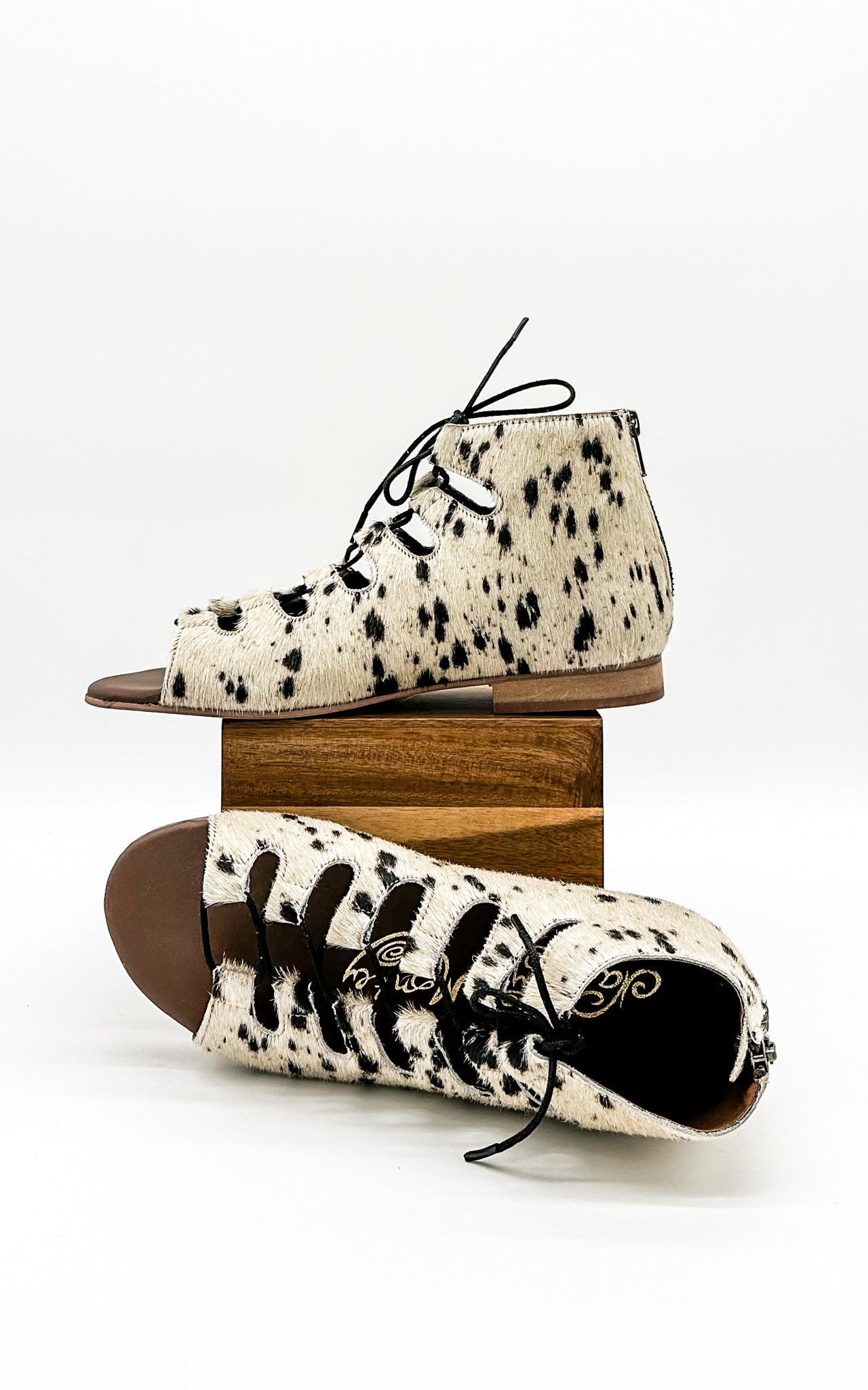 Naughty Monkey Nola Sandals in Black and White