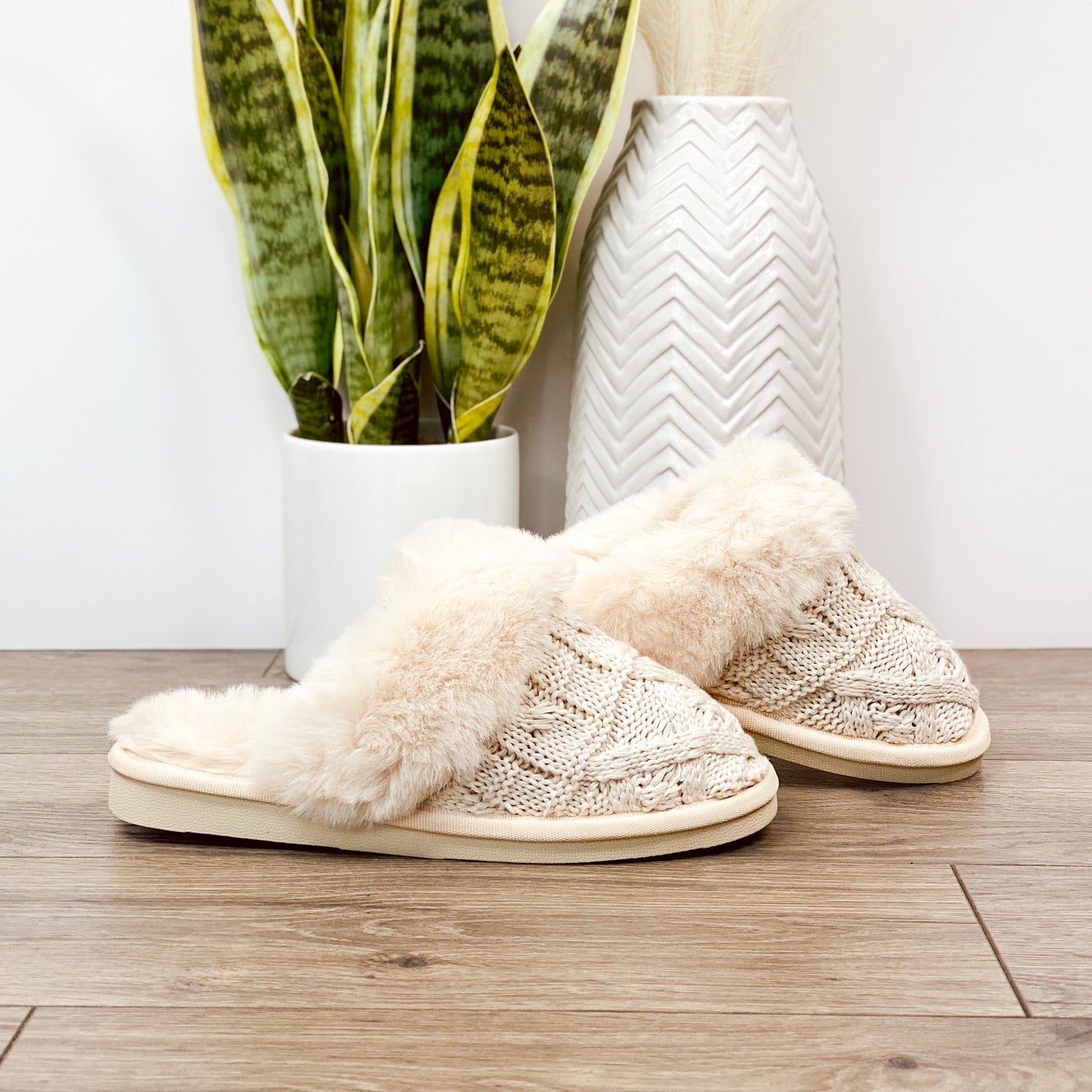 Corkys Purl Slipper in Cream