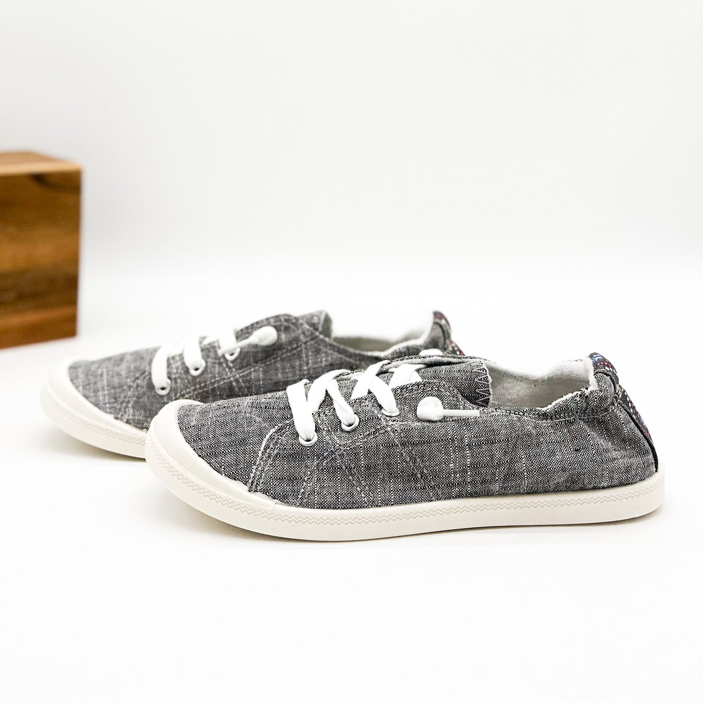 Not Rated Rae Sneaker in Charcoal