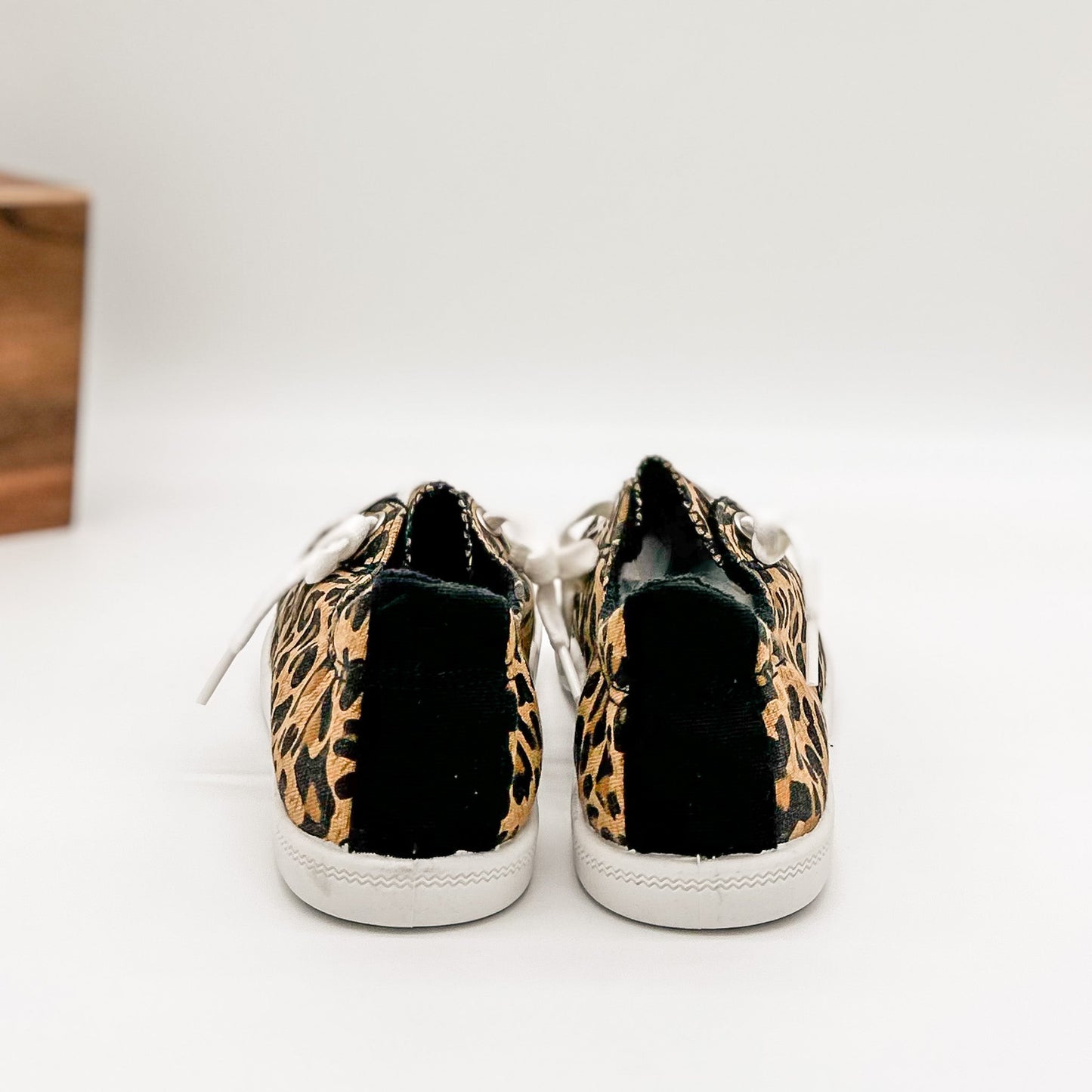 Not Rated Rae Sneaker in Leopard