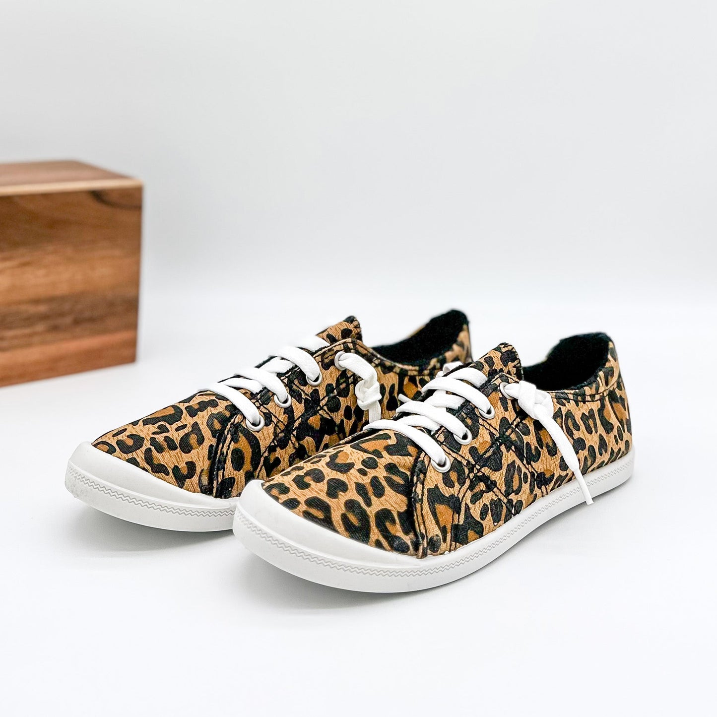 Not Rated Rae Sneaker in Leopard