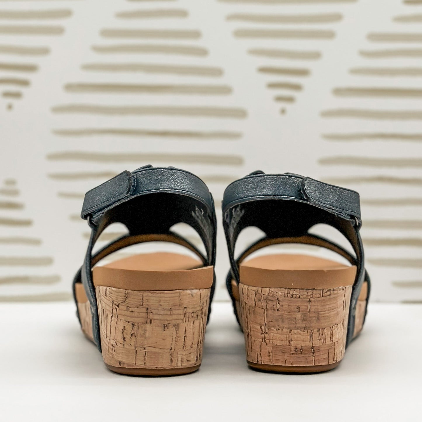Corkys Refreshing Wedge in Navy
