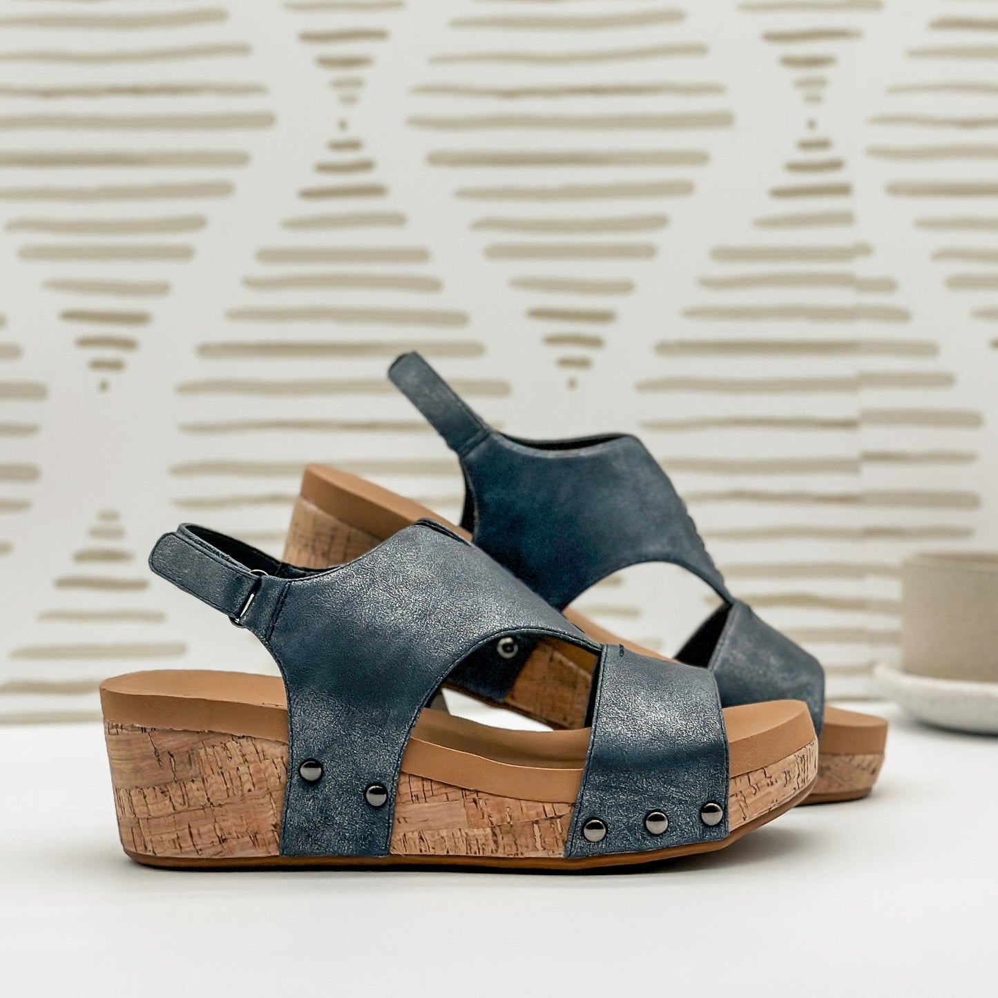 Corkys Refreshing Wedge in Navy
