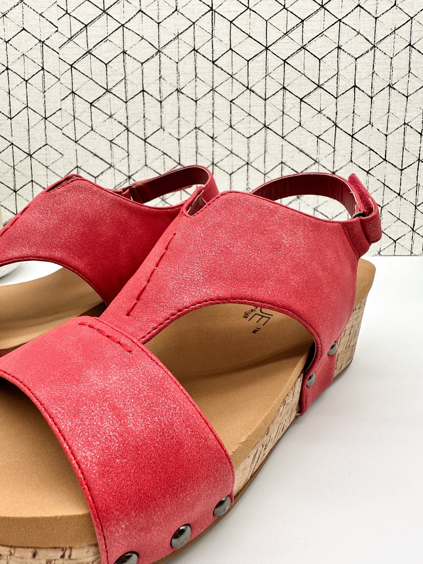 Corkys Refreshing Wedge in Red