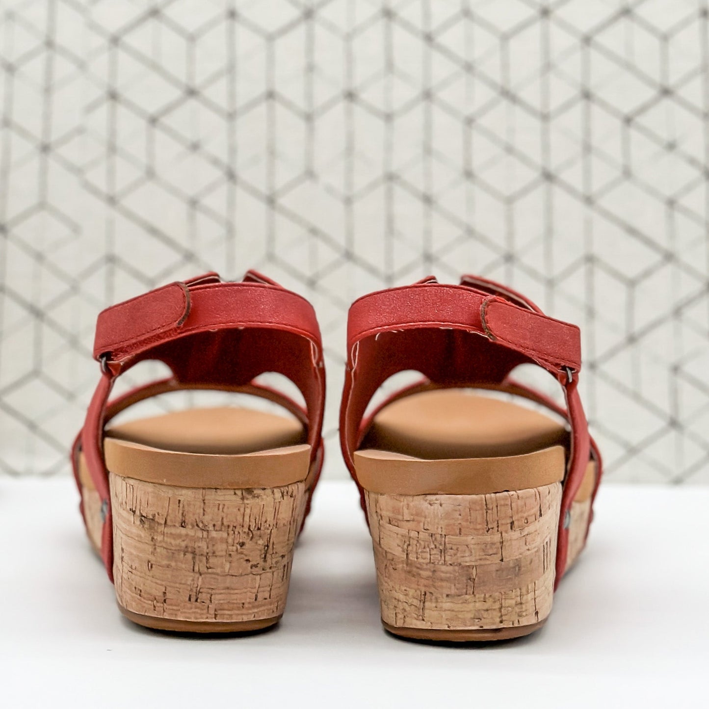 Corkys Refreshing Wedge in Red