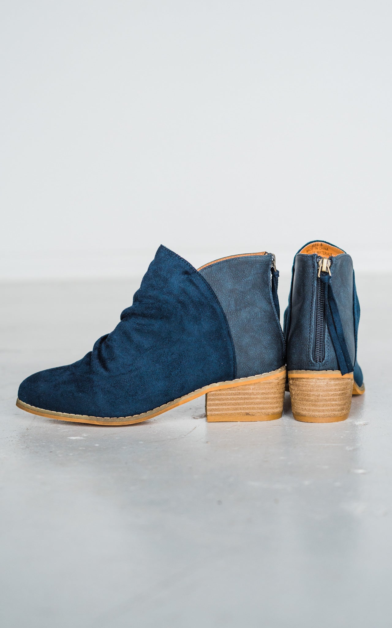 Corkys Sis Bootie in Navy