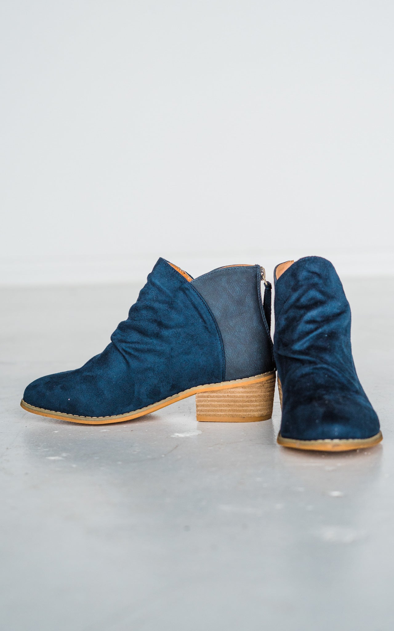 Corkys Sis Bootie in Navy