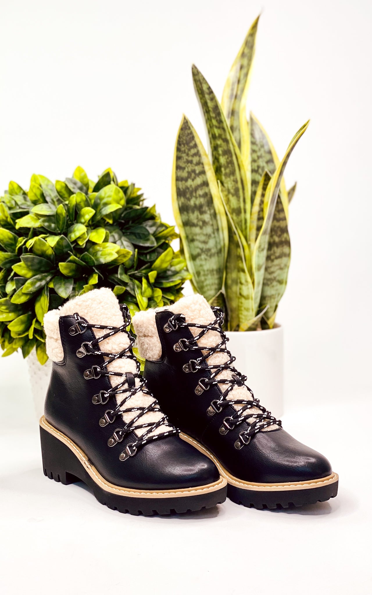 Corkys Squad Boot in Smooth Black