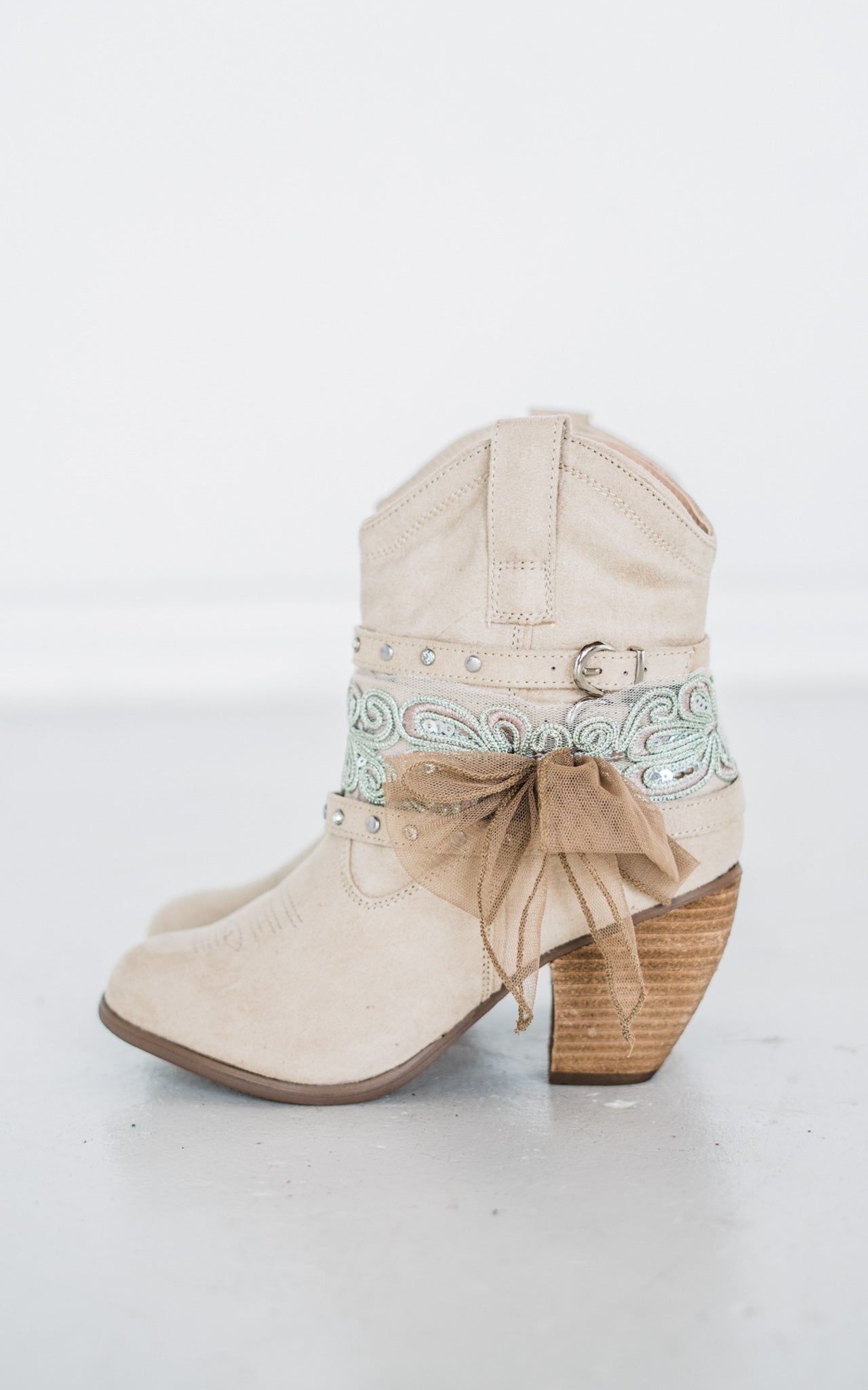 Not Rated Stash Bootie in Cream