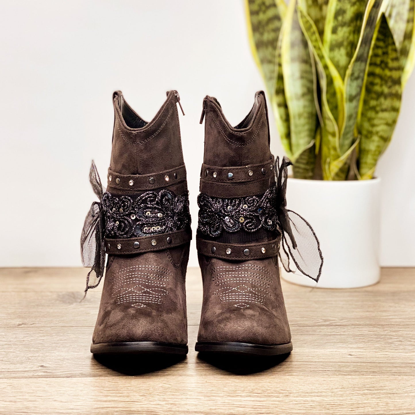 Not Rated Stash Bootie in Grey