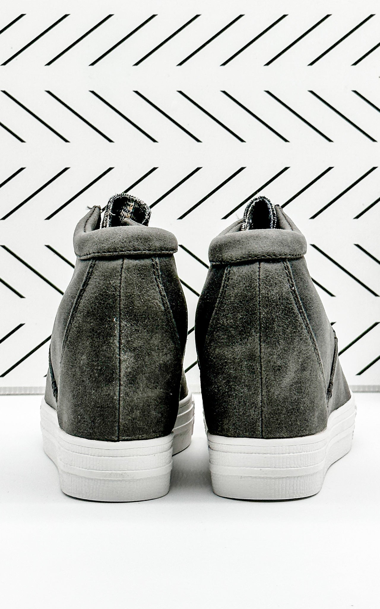Not Rated Tibi Sneaker in Grey